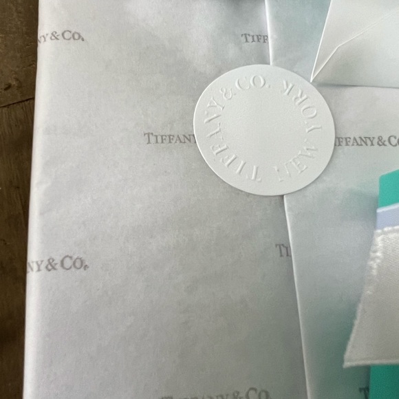 Tiffany presentation bundle - Picture 6 of 8